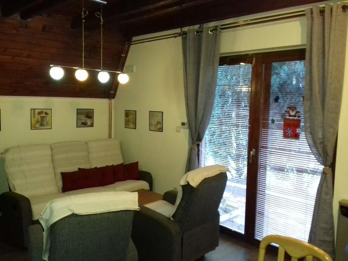 Viola i Detelina Apartments Perucac Exteriör bild